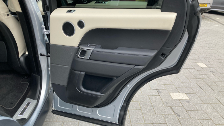 Land Rover Range Rover Sport 3.0 P400 HST 5dr Auto Petrol Estate